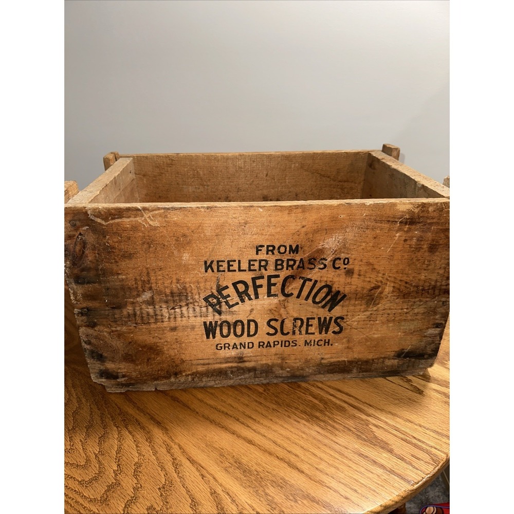 Vintage Keeler Brass Co Crate Box Perfection Wood Screws Antique
